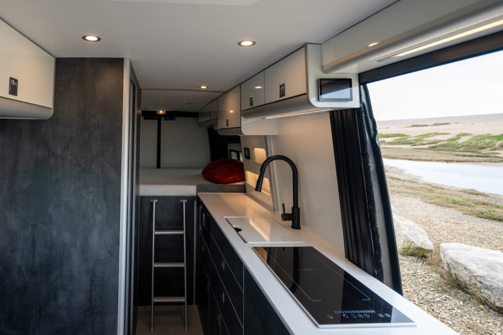 MWB Crafter 54
