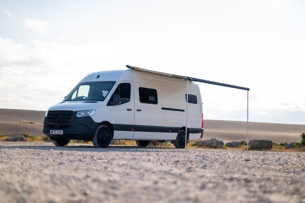 M2M White Sprinter 10