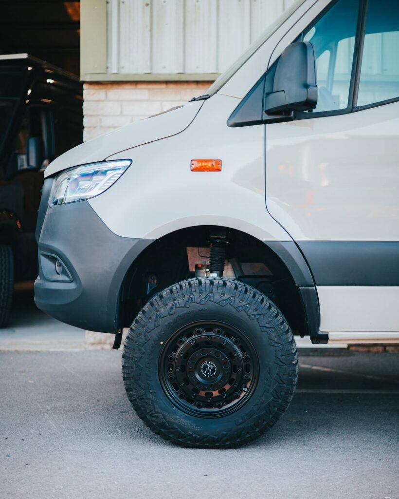 4x4 Sprinter Custom Lift Kit 2